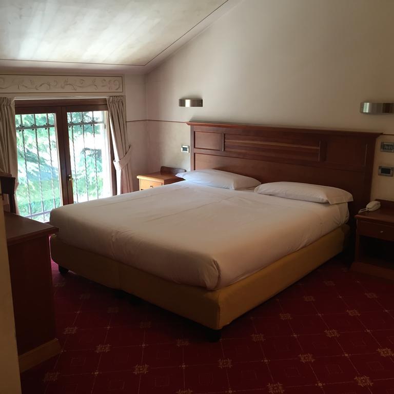 La Pina Hotell Rezzato Eksteriør bilde