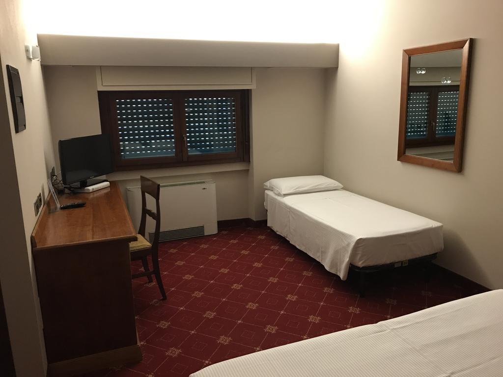 La Pina Hotell Rezzato Eksteriør bilde