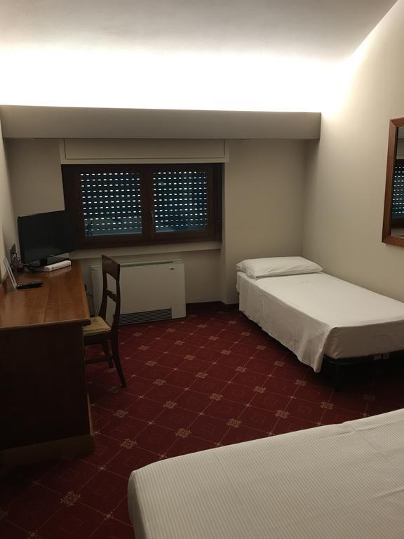 La Pina Hotell Rezzato Eksteriør bilde